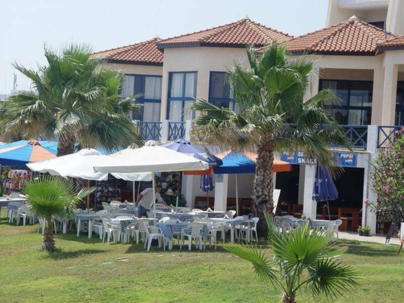 Myroandrou Beach Hotel Apartments Pernera Exterior foto